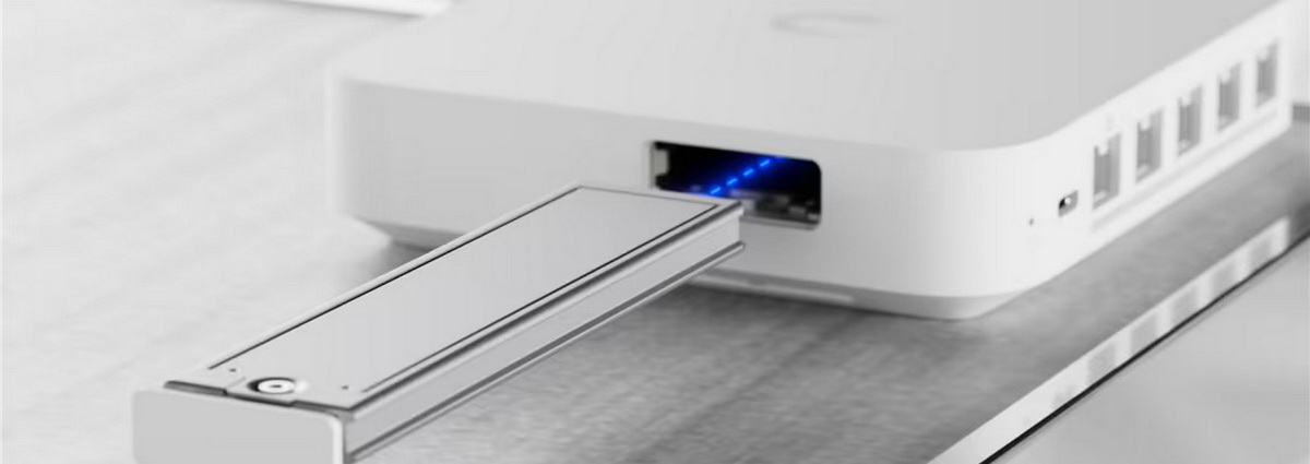 M.2 SSD Tray1